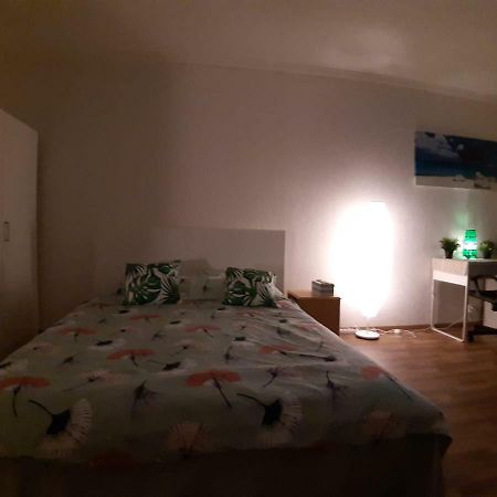 Tulppaani Hotel Вантаа Екстериор снимка